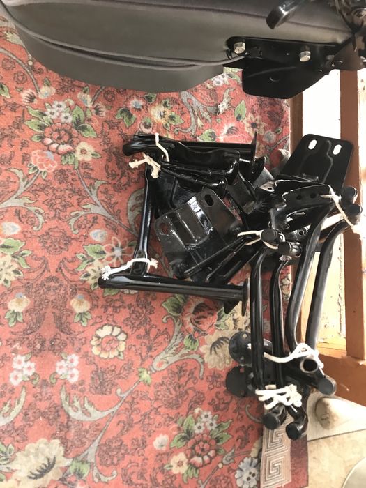 Damas orqa kaplekt sidinlar sotladi holati alo