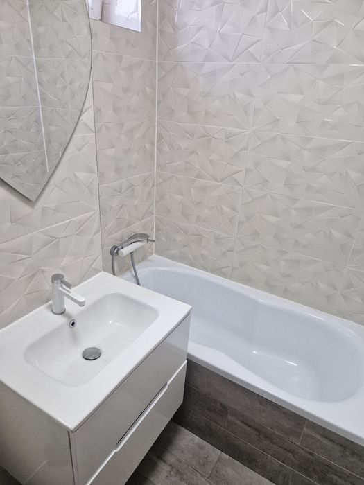 Proprietar închiriez apartament cu 3 camere