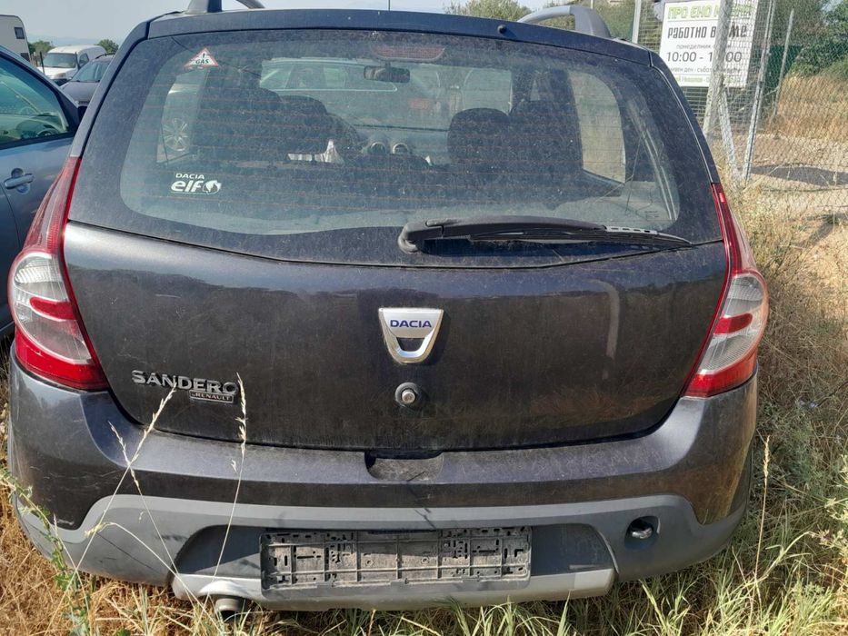 Дачия Сандеро / Dacia Sandero Stepway 1.6 87к.с. - НА ЧАСТИ!