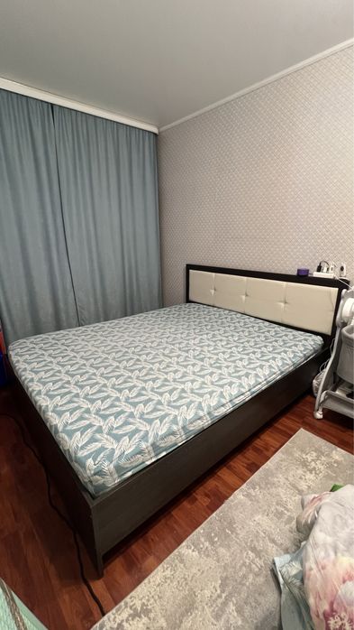 Кровать двуспальная