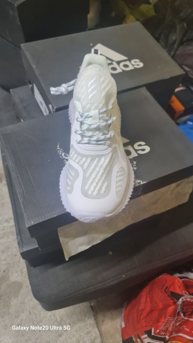 Adidas mai multe modele