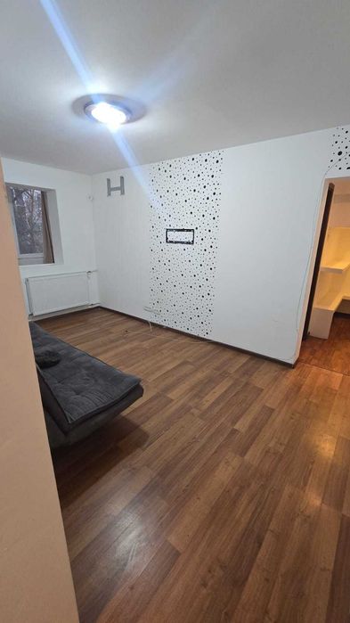 Apartament 3 camere et 1 Str Stelelor