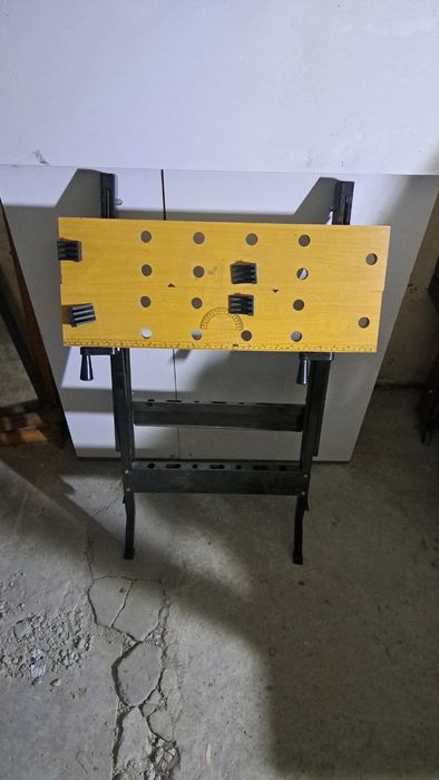 Работна маса нова и менгеме ново