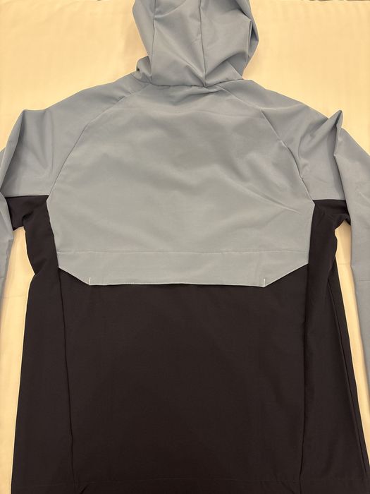 Vand Jacketa ON