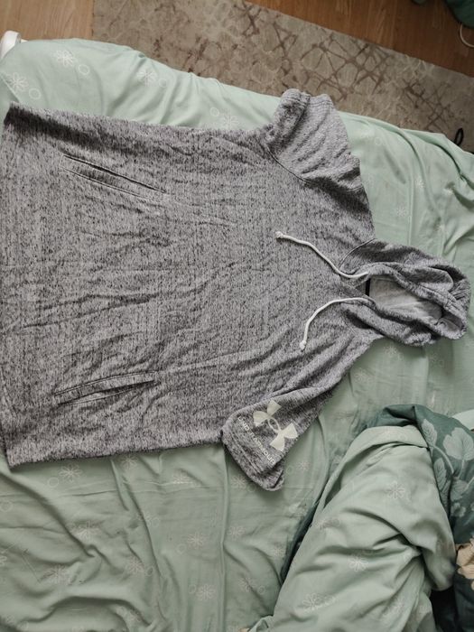 Hanorac sport Under Armour,mărime XL