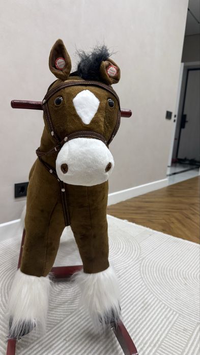 Качающая лошадка