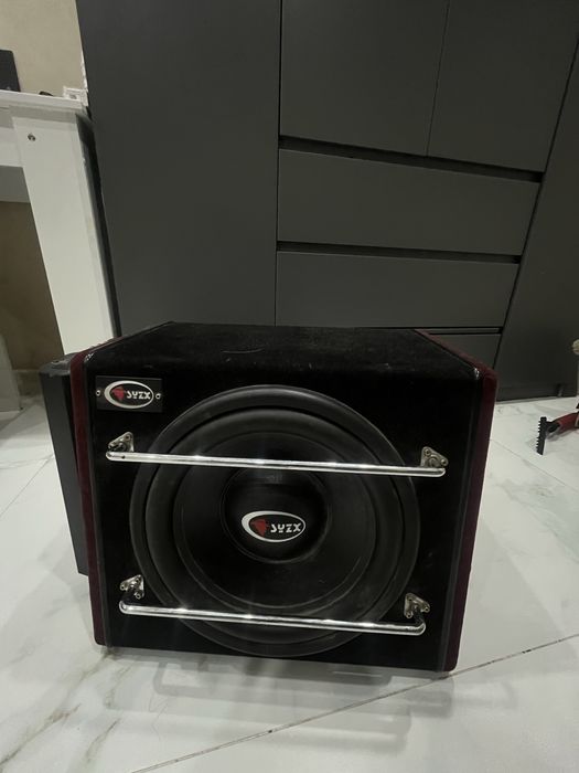 Продам саб усилитель