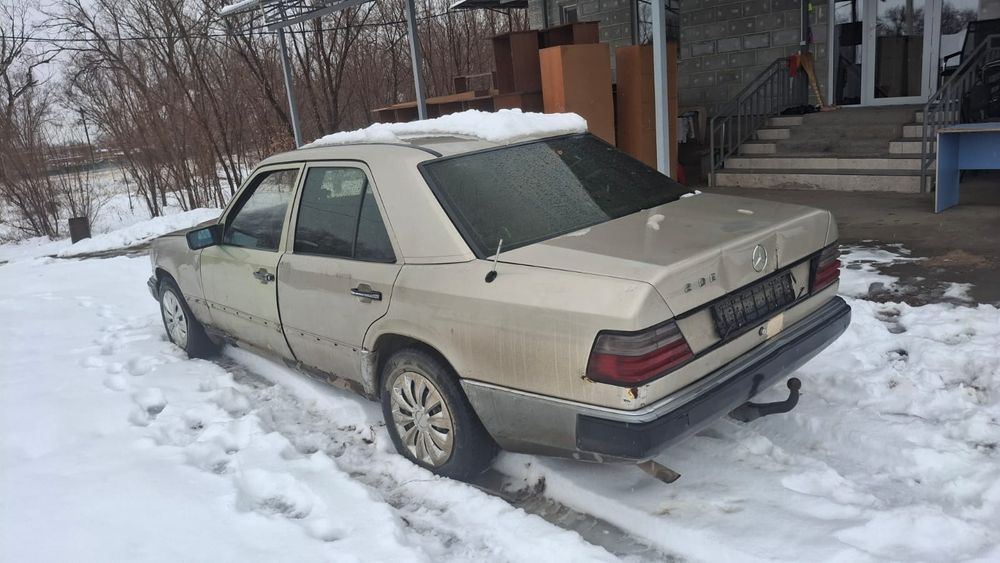 Мерс 124 87жылгы
