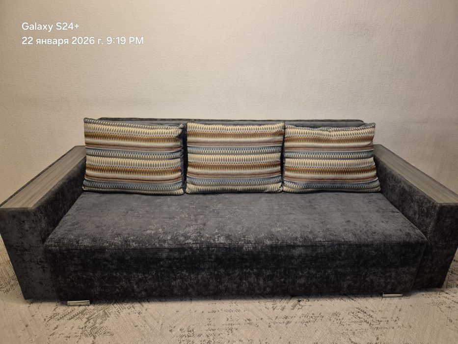 Продам  хороший диван