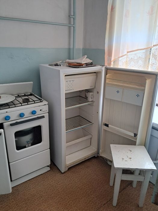 Холодильник,стиралка,газ плита