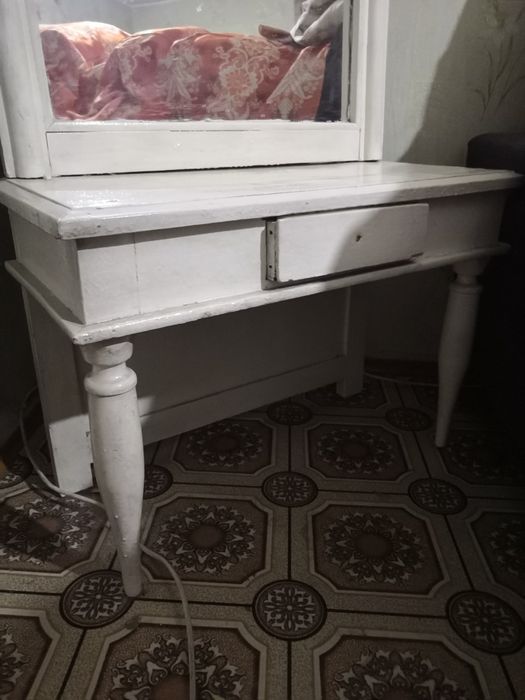 Продам огромное зеркало.