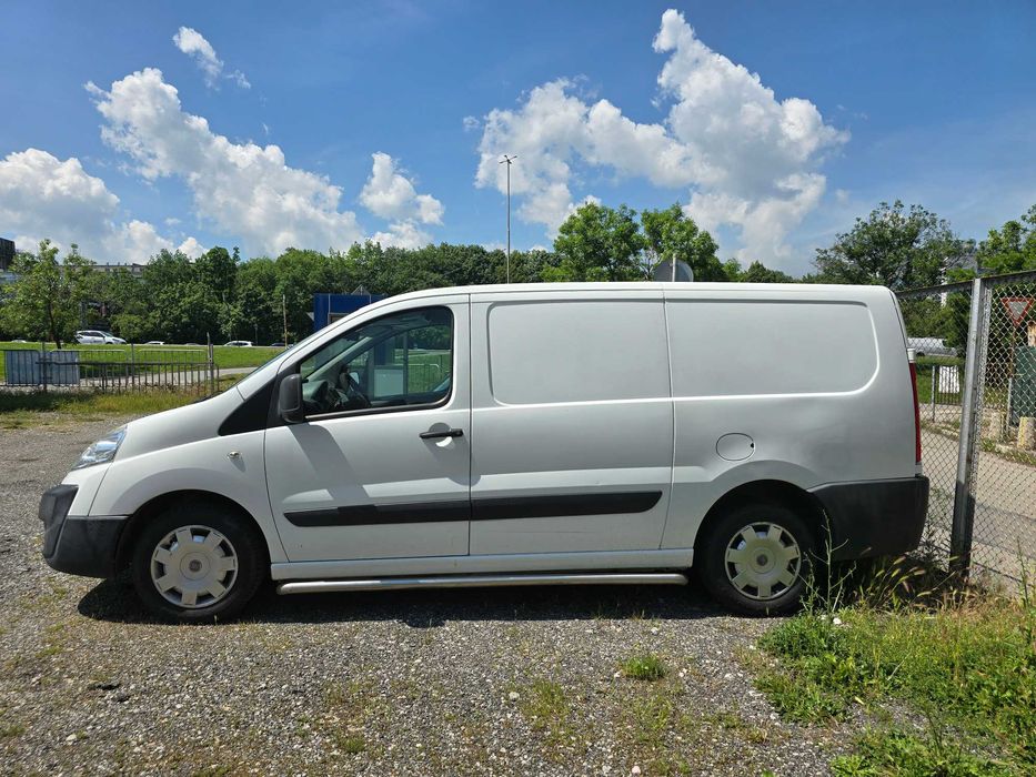 Товарен бус под наем Fiat Scudo дълга база с теглич 40 Евро на ден