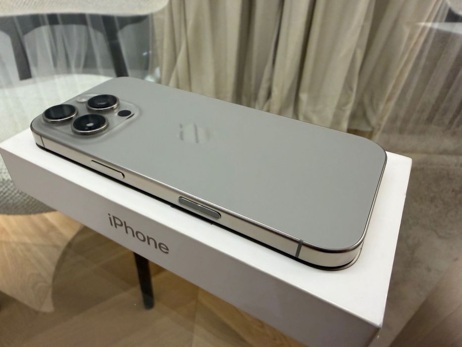 iPhone 16 pro 256GB Natural Titanium - Като н ов , EU version