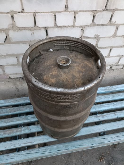 Продам Бочки для пива 2 штуки