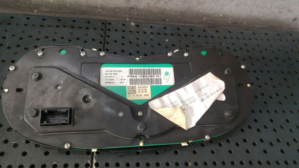 Ceasuri bord diesel peugeot 307 281174477 p9661323180e01 9661323180