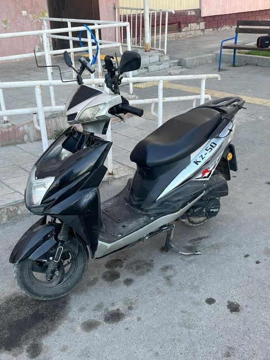 Продам мопед KZ50