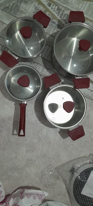 Коструля. Набор. Новая.