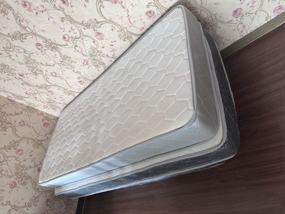 Маленький матрас для сна