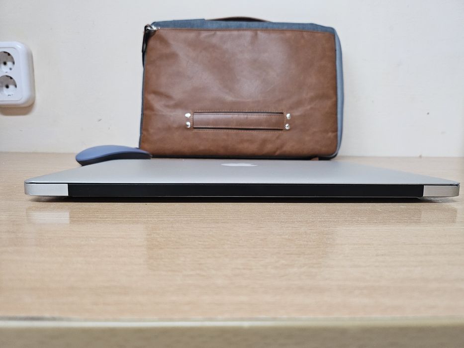 Макбук бұрын ұсталған