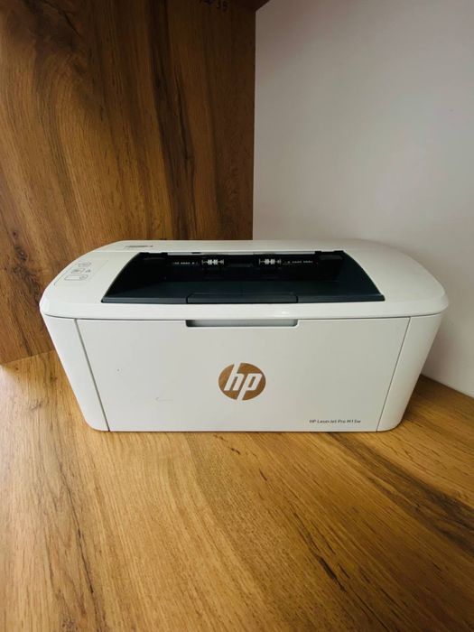 Принтер HP LaserJet Pro M15w•Белый