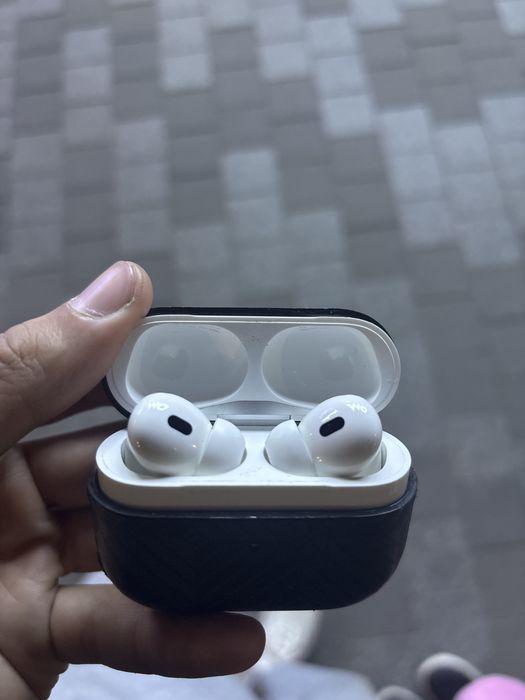 Наушники Apple AirPods Pro 2nd generation белый