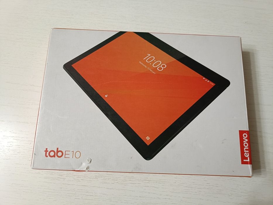 Продам планшет на запчасти Lenovo tabE10.