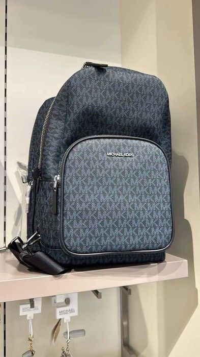 Rucsac nou Michael Kors pret 600 lei