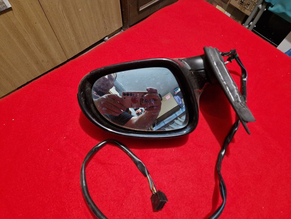 Oglinda retrovizoare dreapta Volkswagen Passat b6