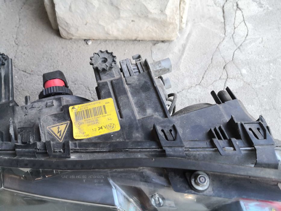 Фар BMW E46 Compact Xenon десен/Фар БМВ Е46 Компакт Оригинален