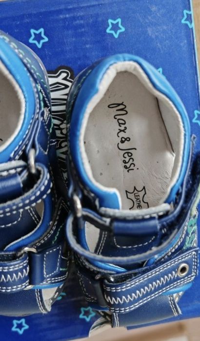 Сандалии размер 19