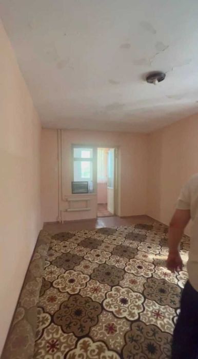 Яшнабад Дубовая, 1/2/4 Продаётся кирпияный Балкон 2\6, 42м2