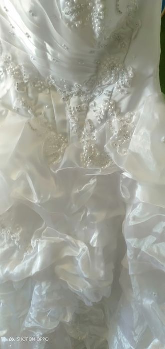 Свадебное платье 10000 тг