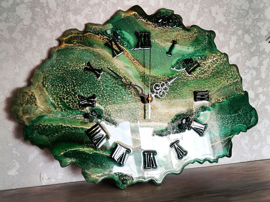 Часы ручная работа