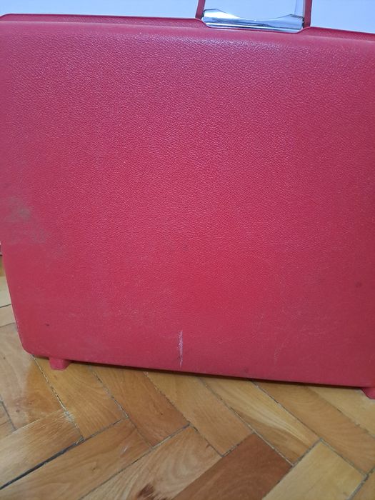 Valiza/geamantan Samsonite.
