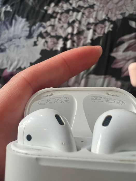 Слушалки AirPods 2nd generation