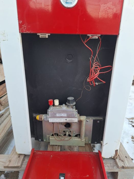 Котел Юнкер  на запчасти