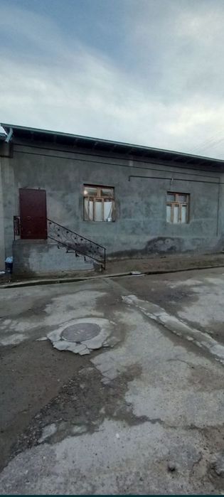 Nazarbekda 1xonali uchaska sotiladi