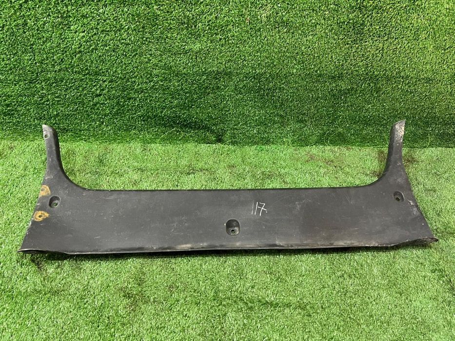 Бабочка пластик в багажник Лексус ЖС300 ЖС 300 Lexus GS300 GS