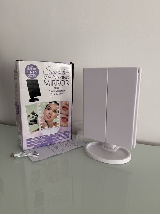 Oglinda cosmetica LED, rotativa, iluminare reglabila, zoom 2x si 3x
