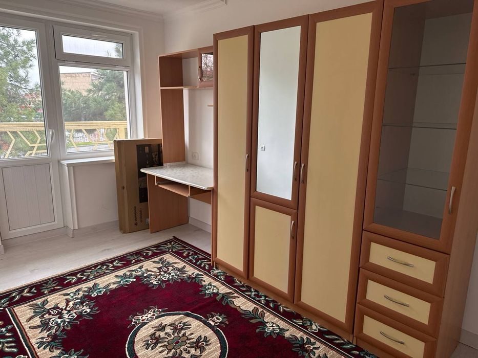 Сдаётся с мебелью 3х комнатная квартира на 2-этаж ул.Гагарина Каримбек