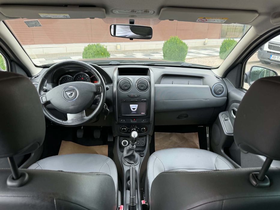 Dacia duster 4x4 1.5 DCI 2015 full recent adus