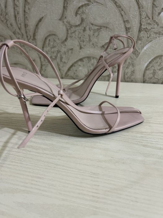 Босоножки MANGO,STEVE MADDEN 39 размер
