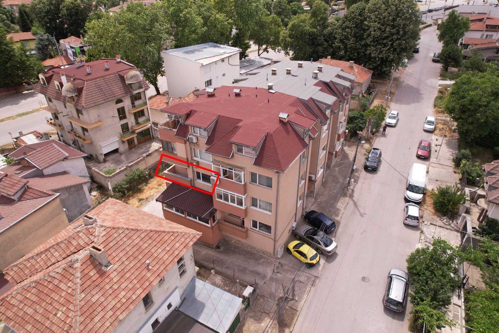 Продавам 2-СТАЕН - град Добрич, Пинета, паметник Пейо Буюклията