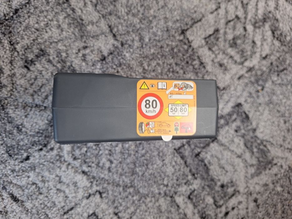 Kit auto pentru umflat roți.