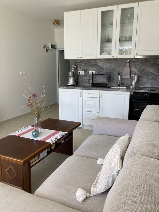 Продава се Двустаен апартамент в Созопол - 48 кв.м за 1061 €/кв.м - Снимка #2