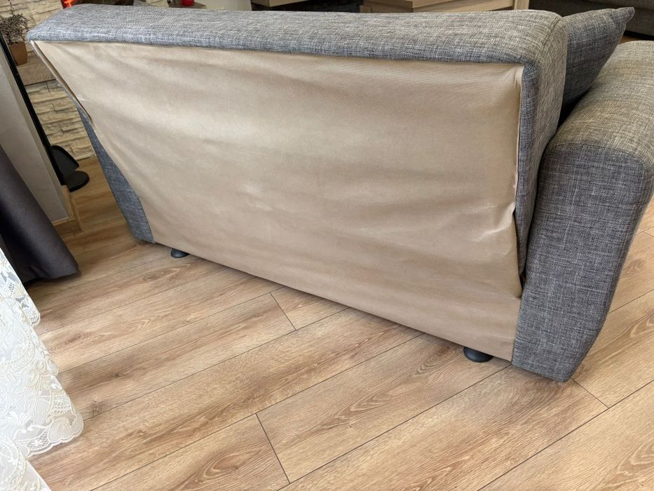 Vand 2 canapele extensibile