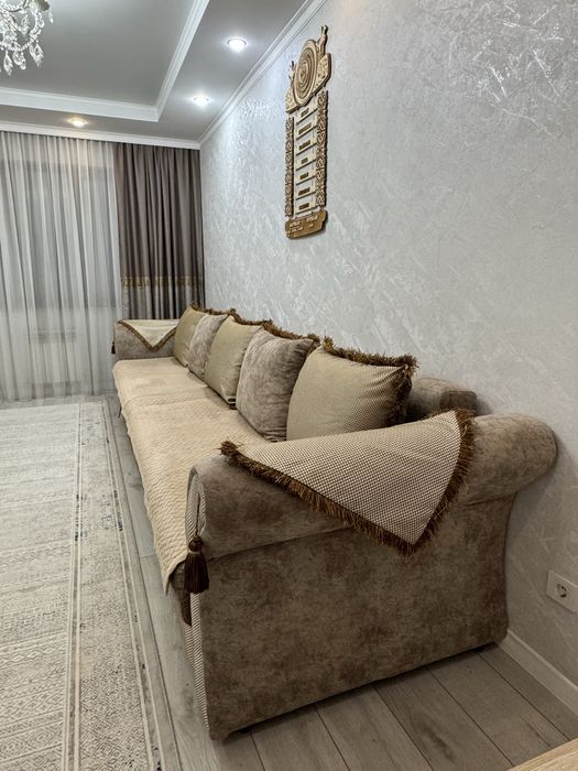 Продам диван 4 м