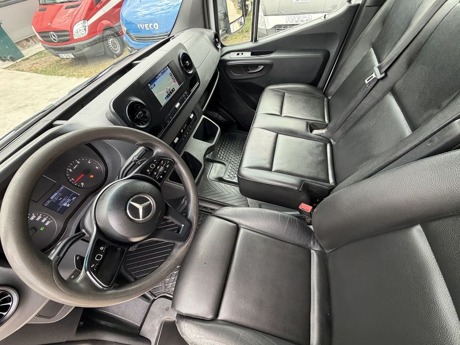 Mercedes-Benz Sprinter 519 CDI 3.0 V6 2020 Automat Cat. B 3.500 kg Lift Dhollandia 518 516 Iveco