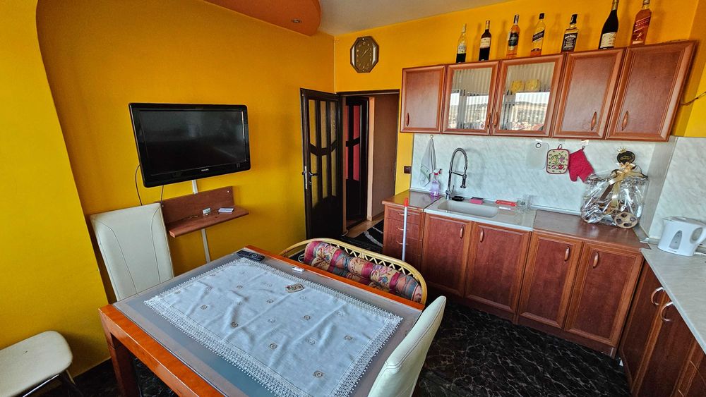 Продава се Тристаен апартамент в Разград, Орел - 76 кв.м за 1074 €/кв.м - Снимка #9