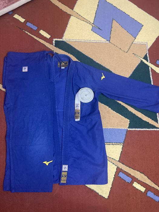 Продам Mizuno кимоно